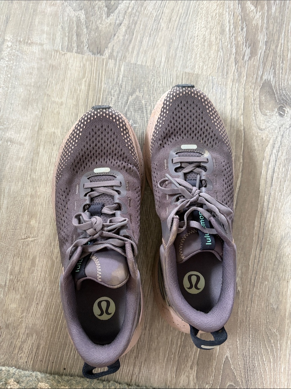 Lululemon beyond feel trail shoes - Picture 3 of 4